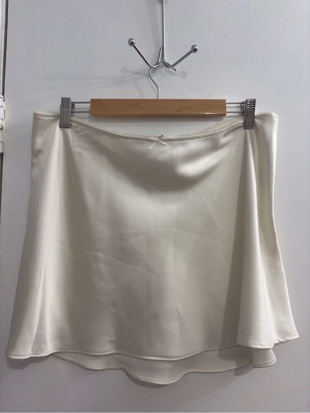 wild fable Cream Satin Skirt